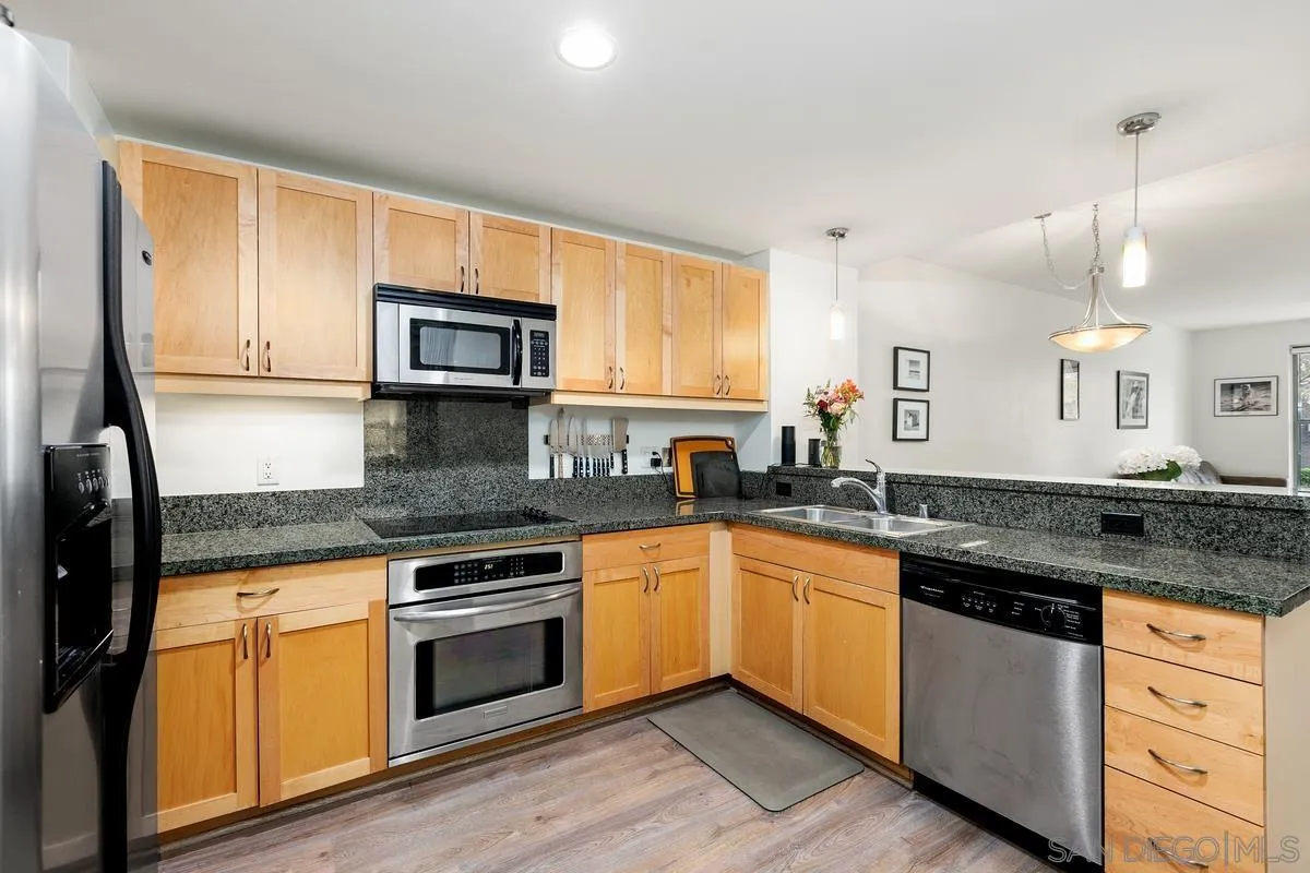 1150 J St Unit 202