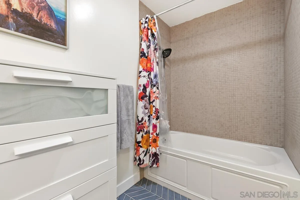 1150 J St Unit 202