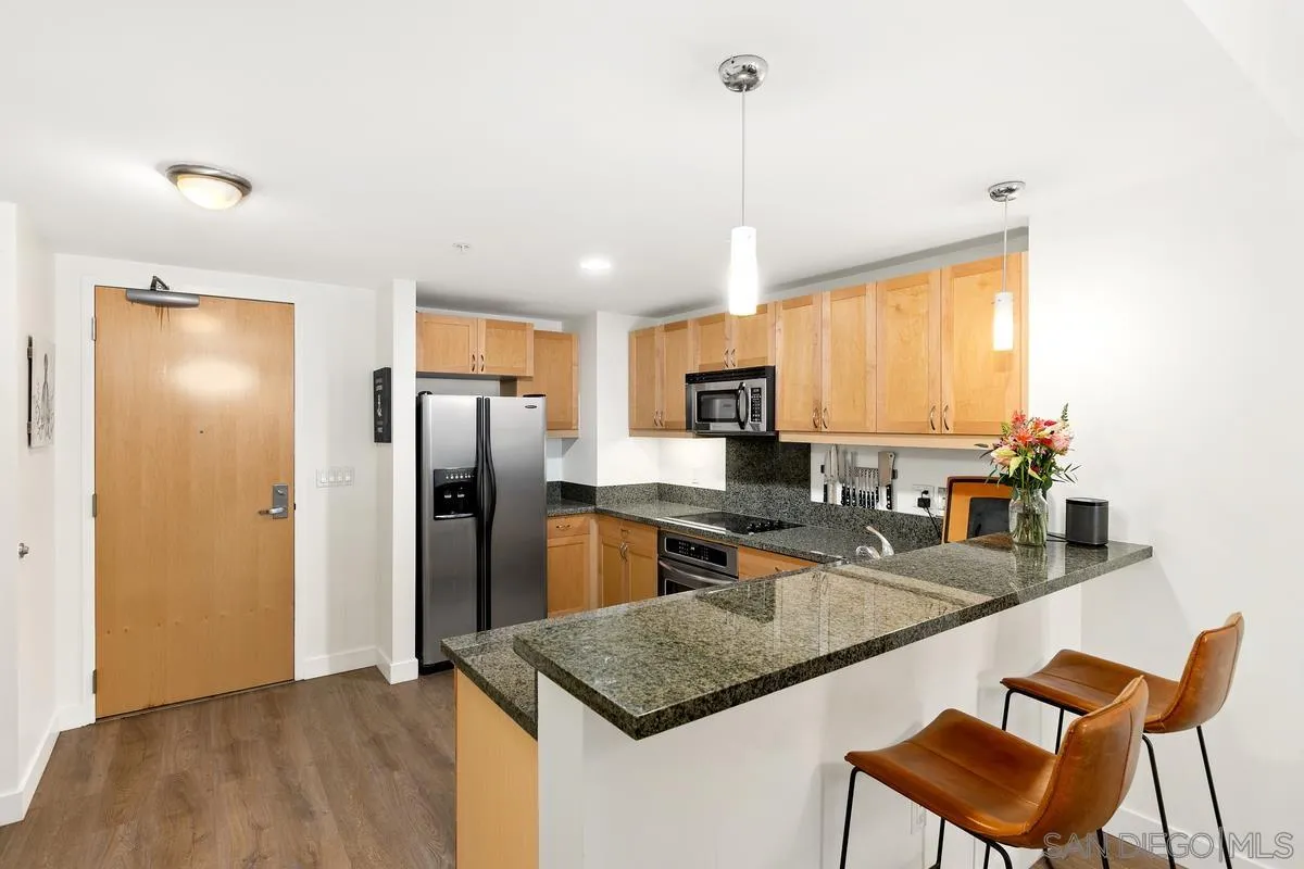 1150 J St Unit 202