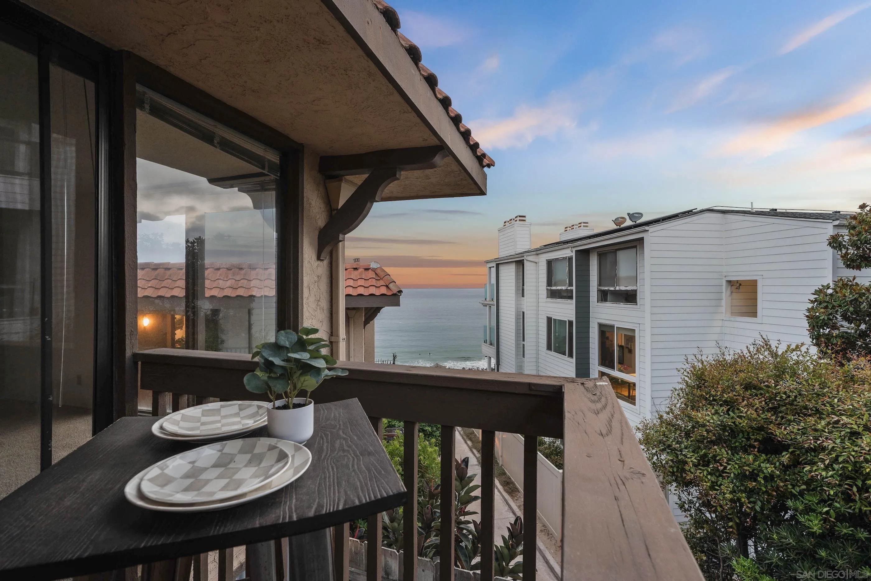 190 Del Mar Shores Ter Unit 83
