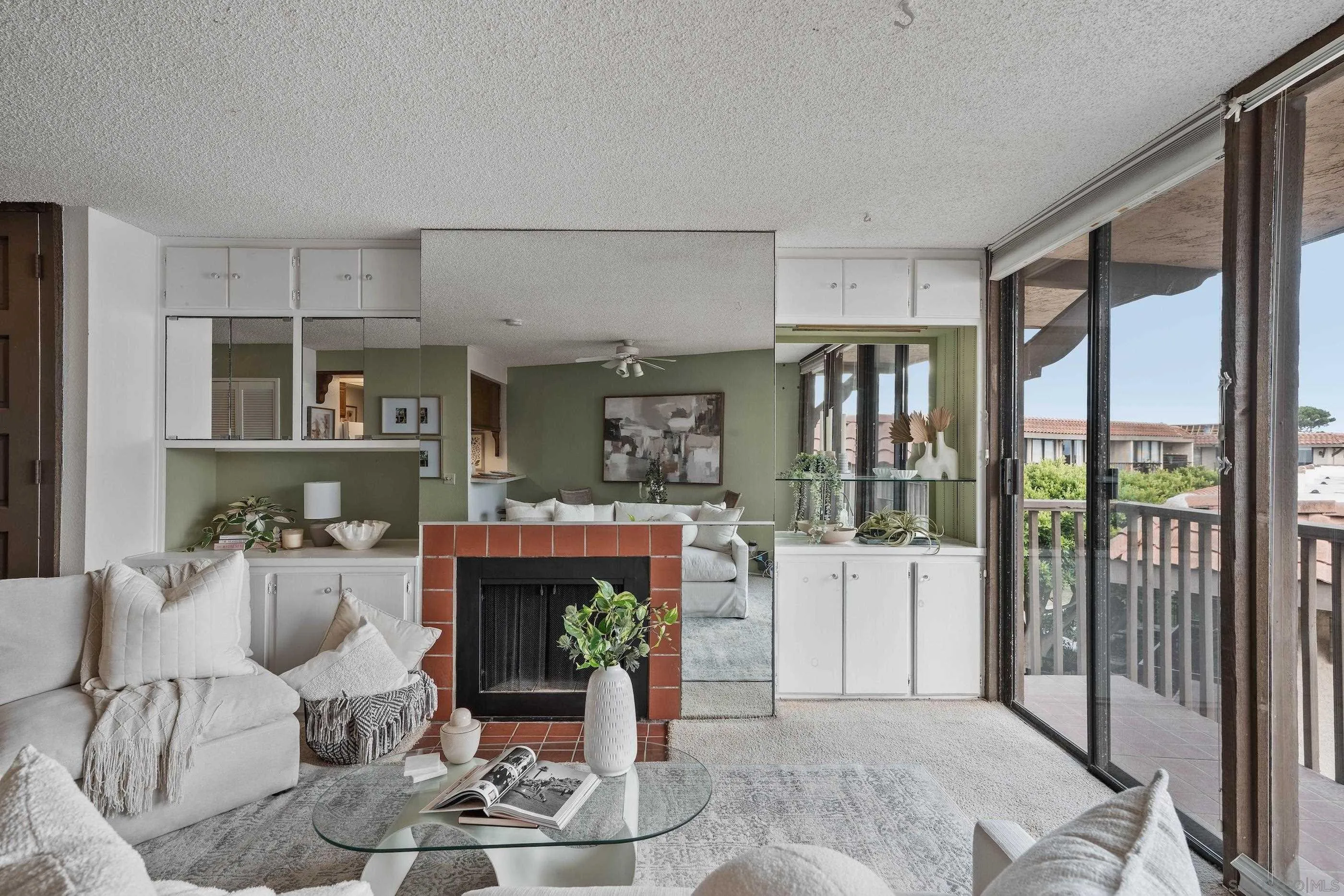 190 Del Mar Shores Ter Unit 83