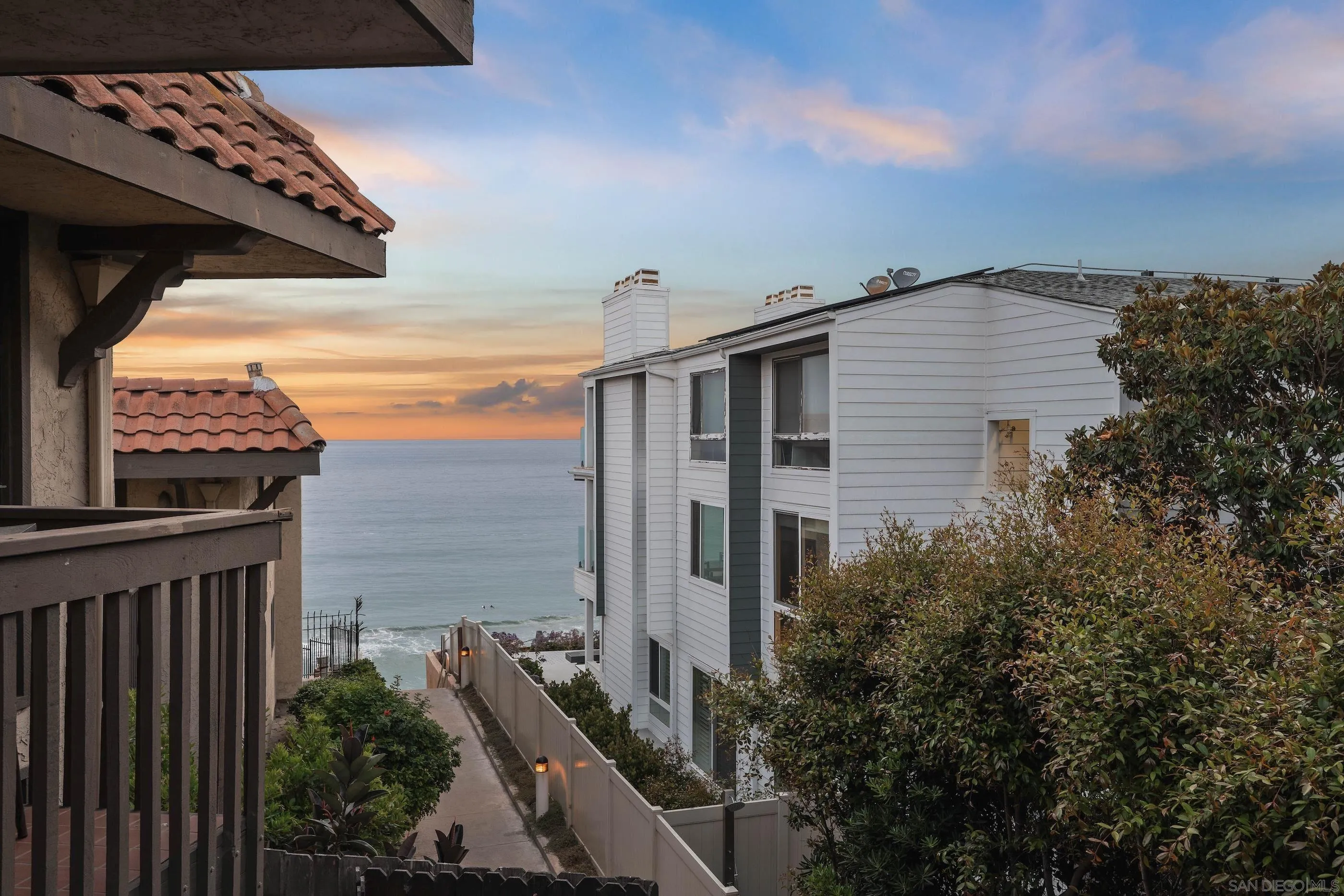 190 Del Mar Shores Ter Unit 83