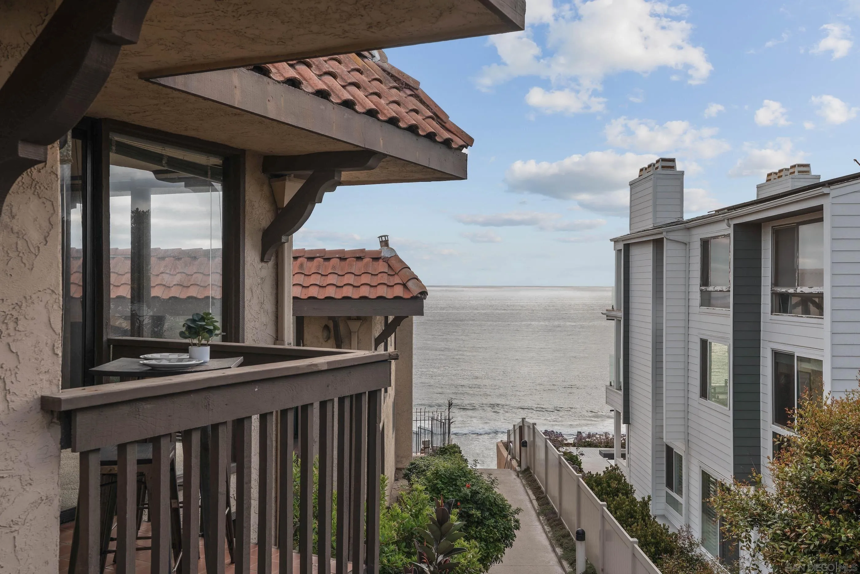 190 Del Mar Shores Ter Unit 83