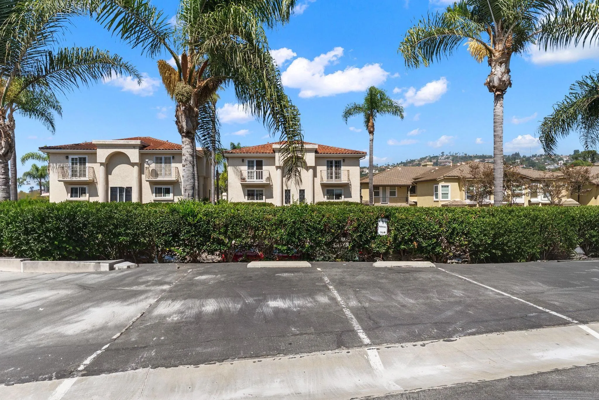 2533 Navarra Dr Unit 2a