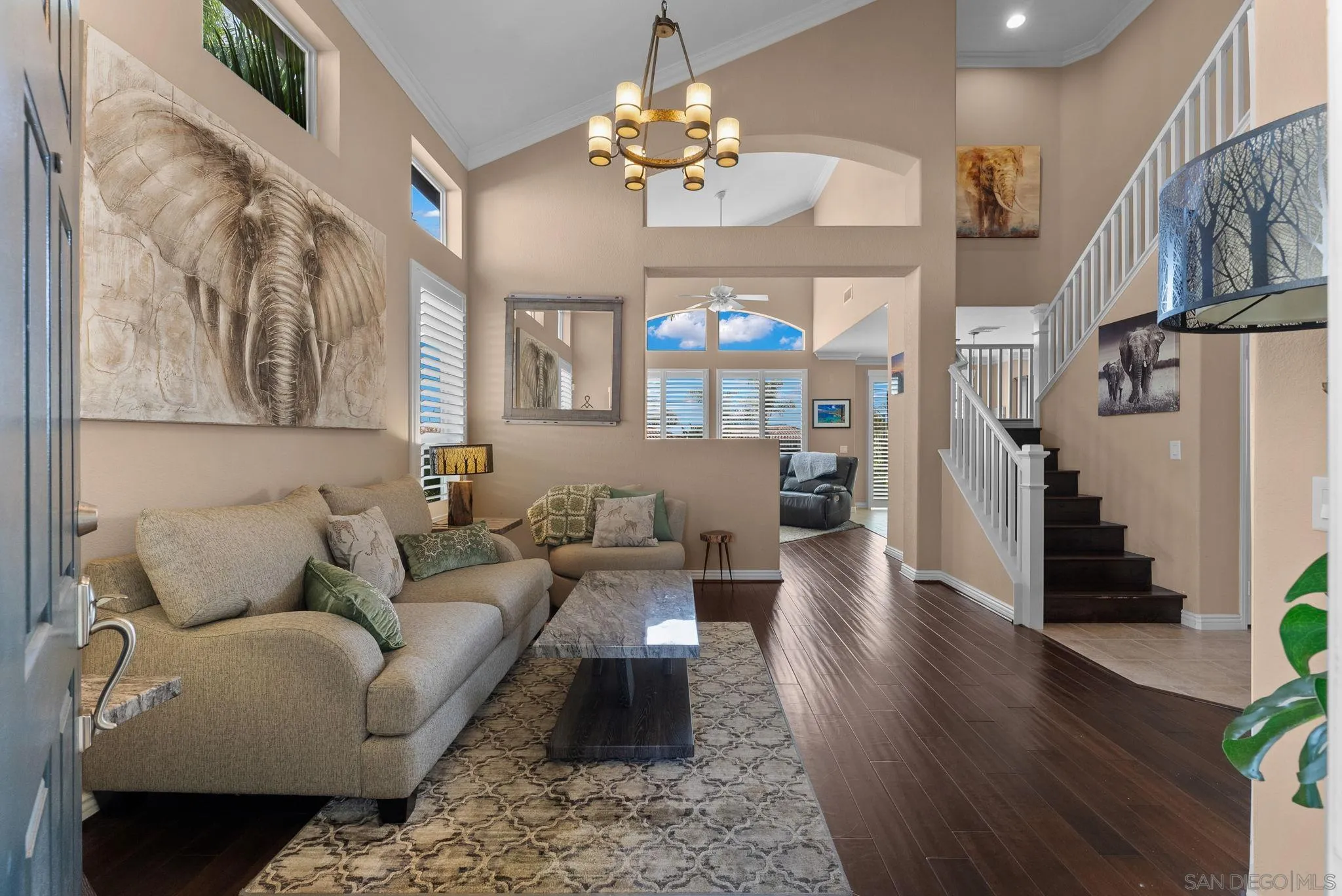 6438 Agate Way