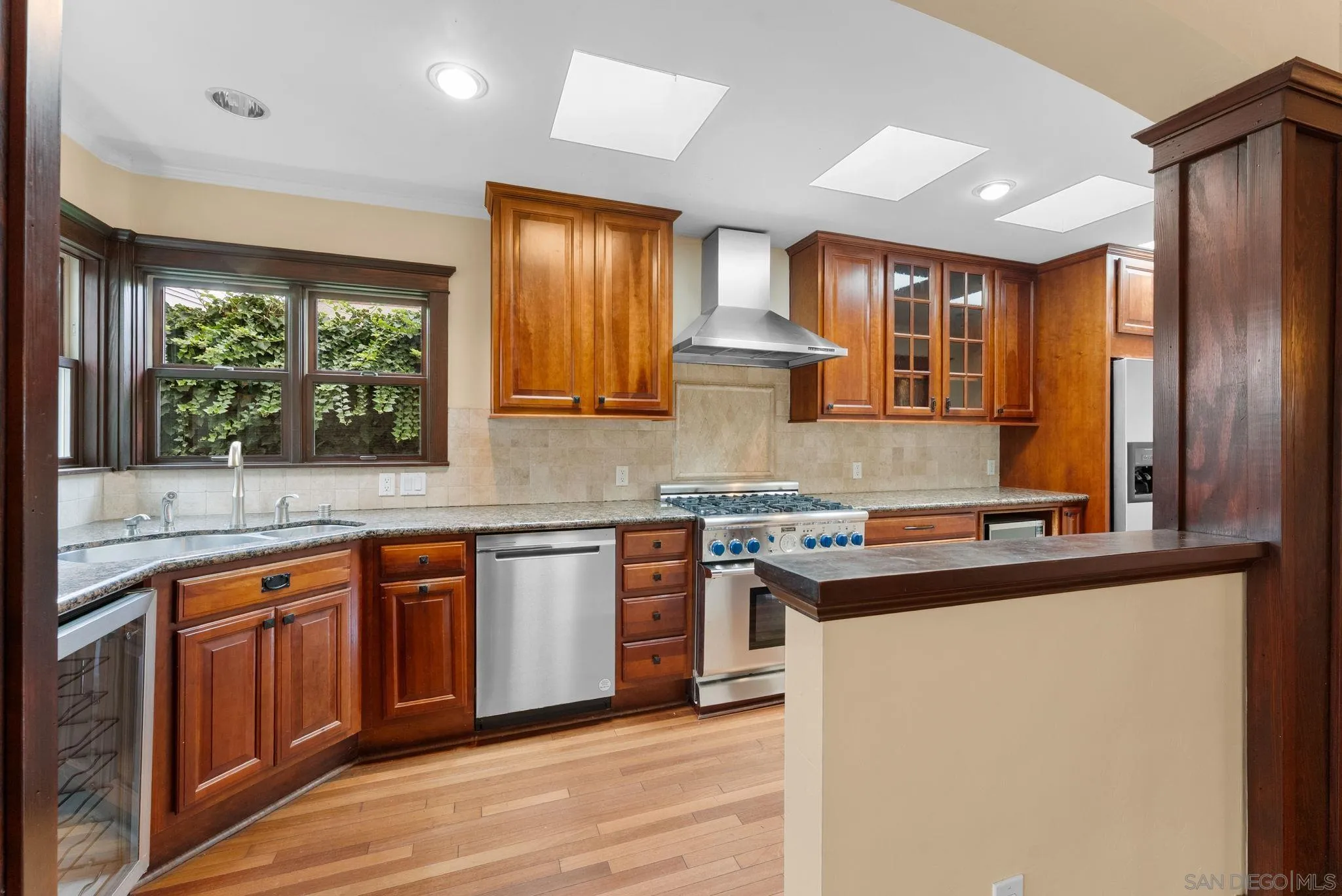 3330 Collier Ave Unit 1