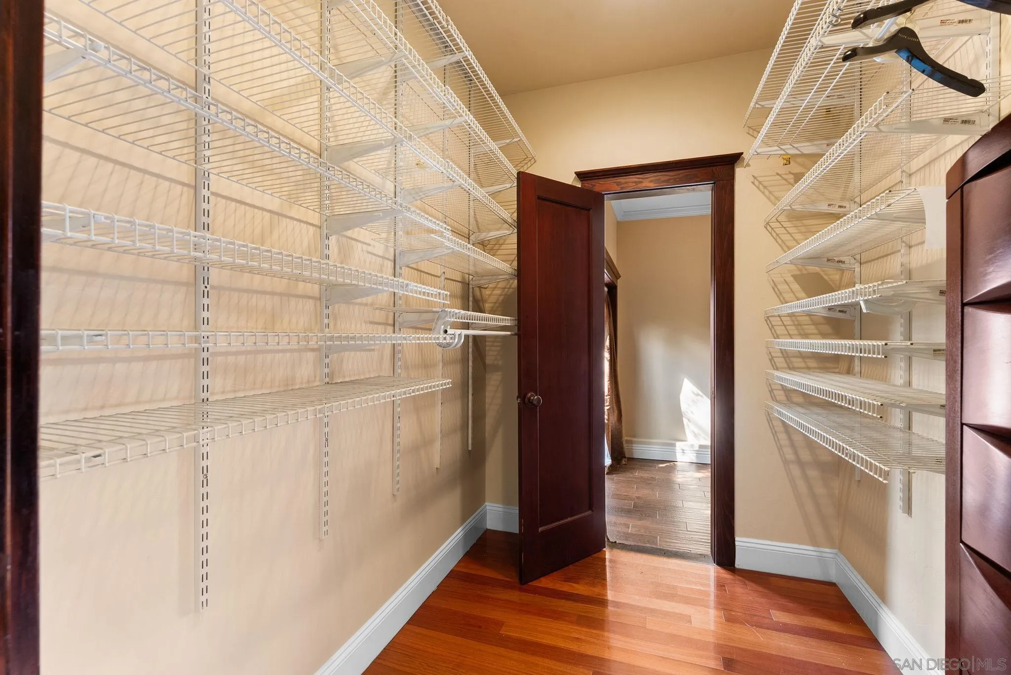 3330 Collier Ave Unit 1