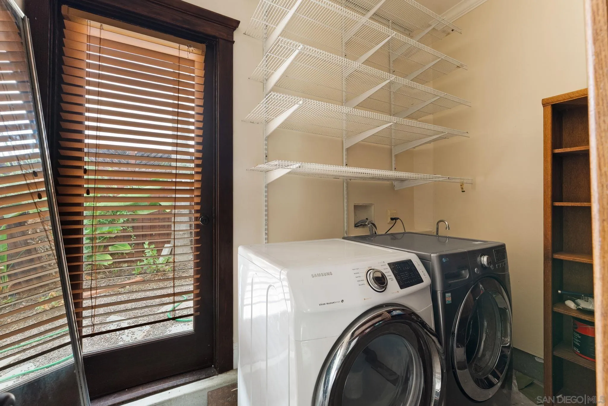 3330 Collier Ave Unit 1