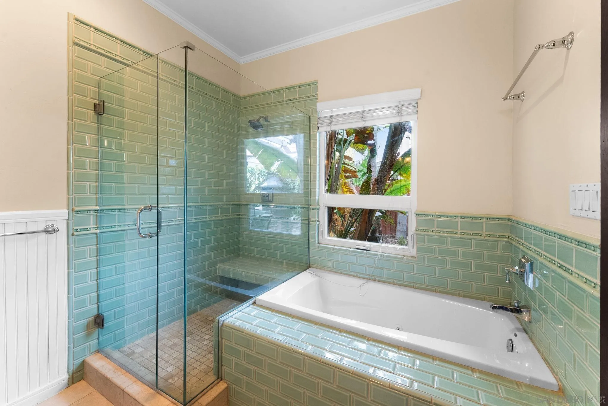 3330 Collier Ave Unit 1