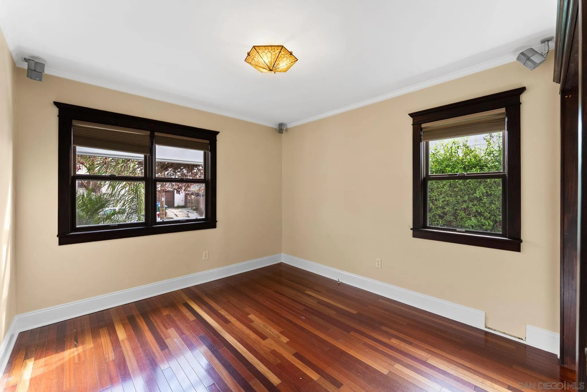 3330 Collier Ave Unit 1