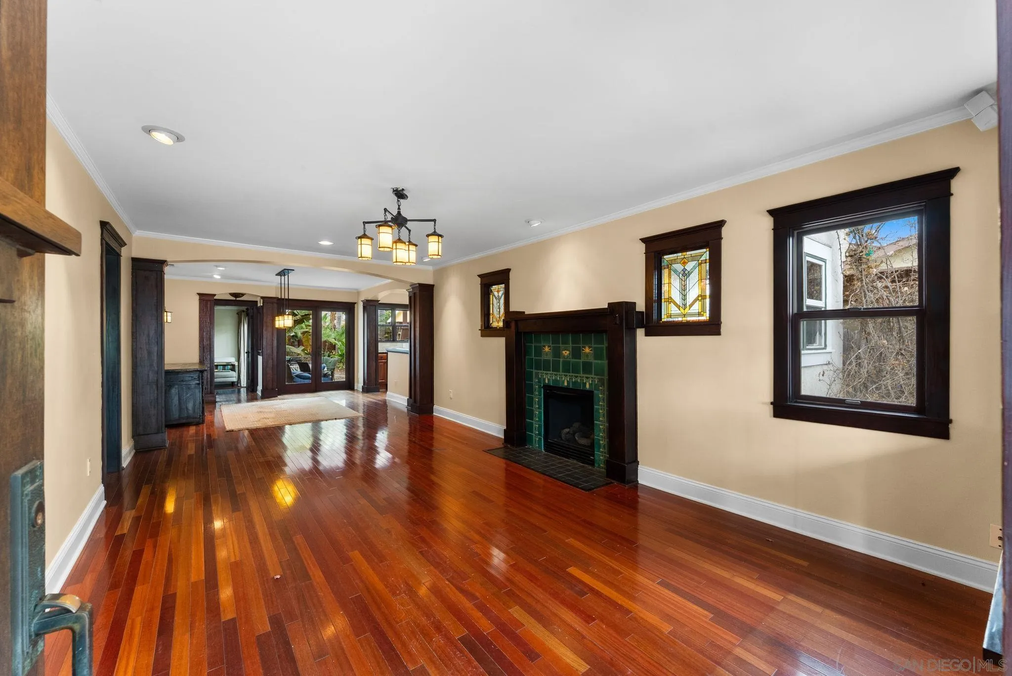 3330 Collier Ave Unit 1