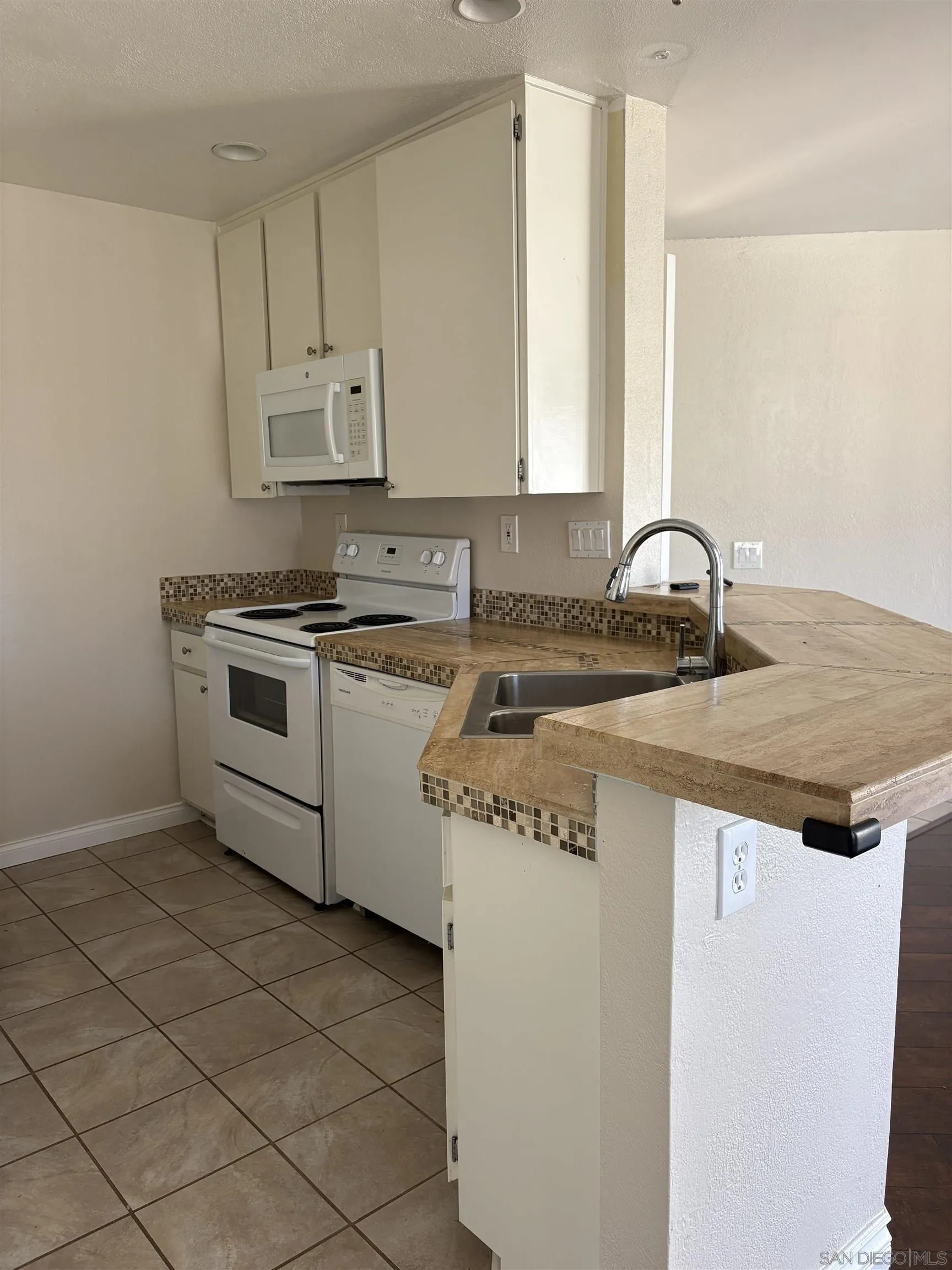 9730 Mesa Springs Unit 22