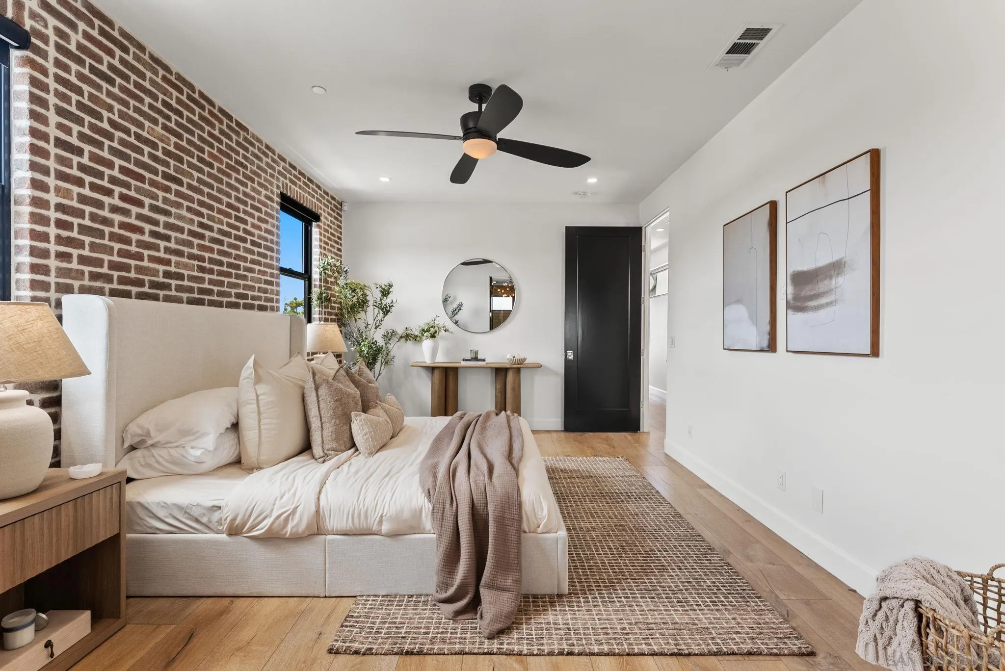 2634 Hartford