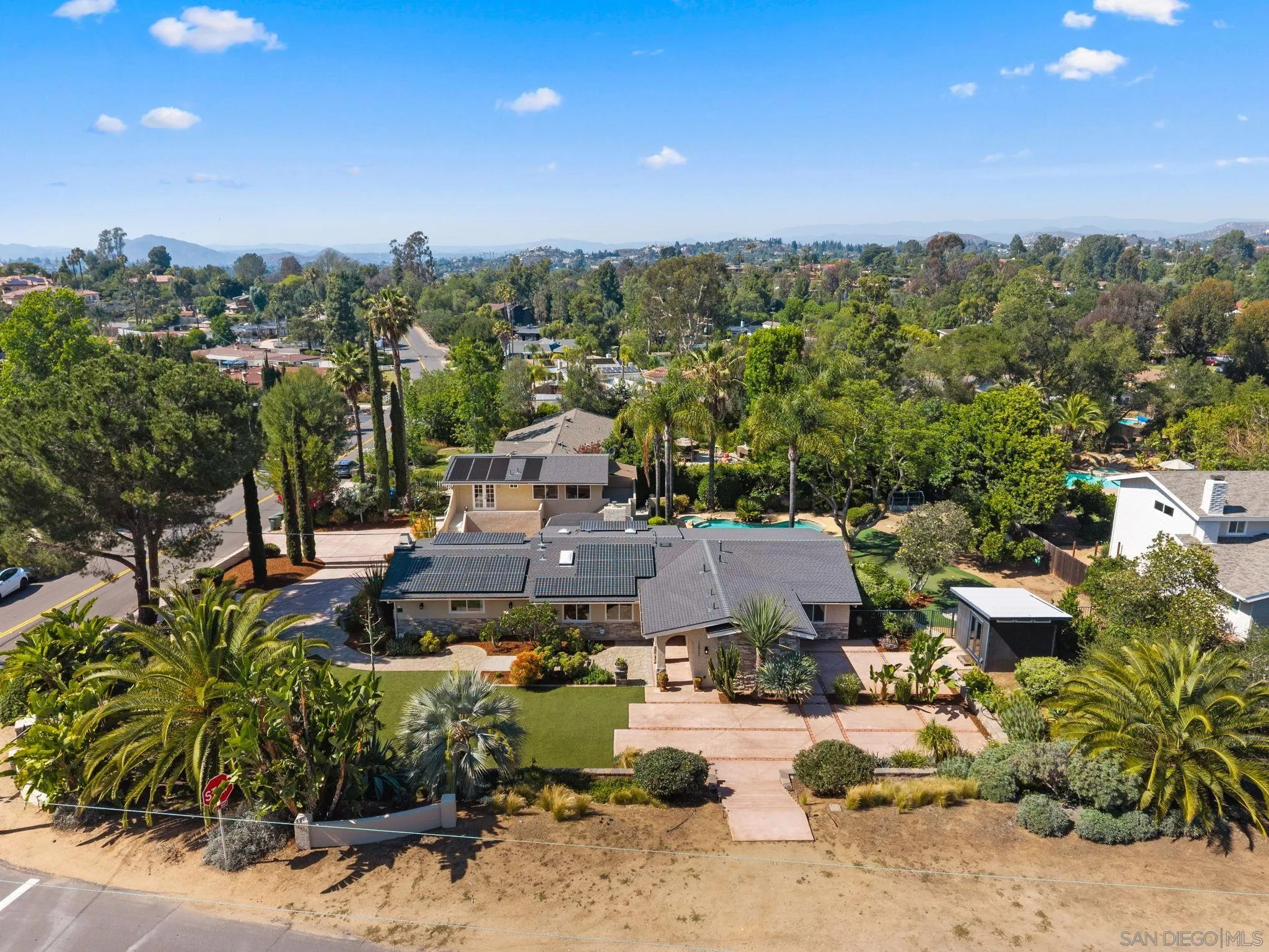 12832 Stone Canyon Rd