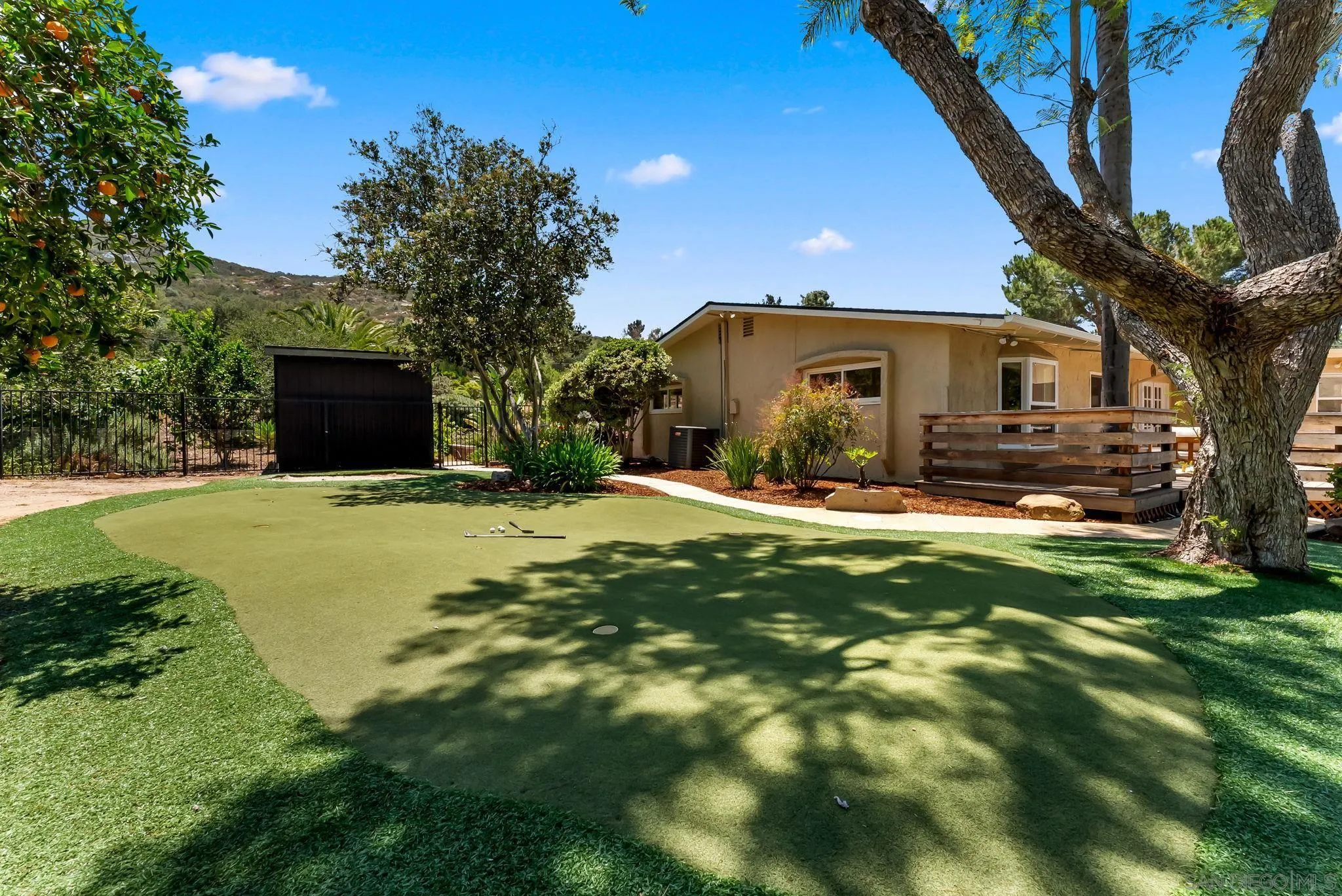 12832 Stone Canyon Rd