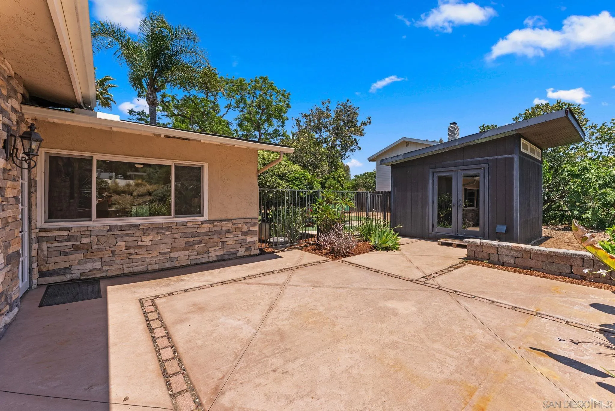 12832 Stone Canyon Rd