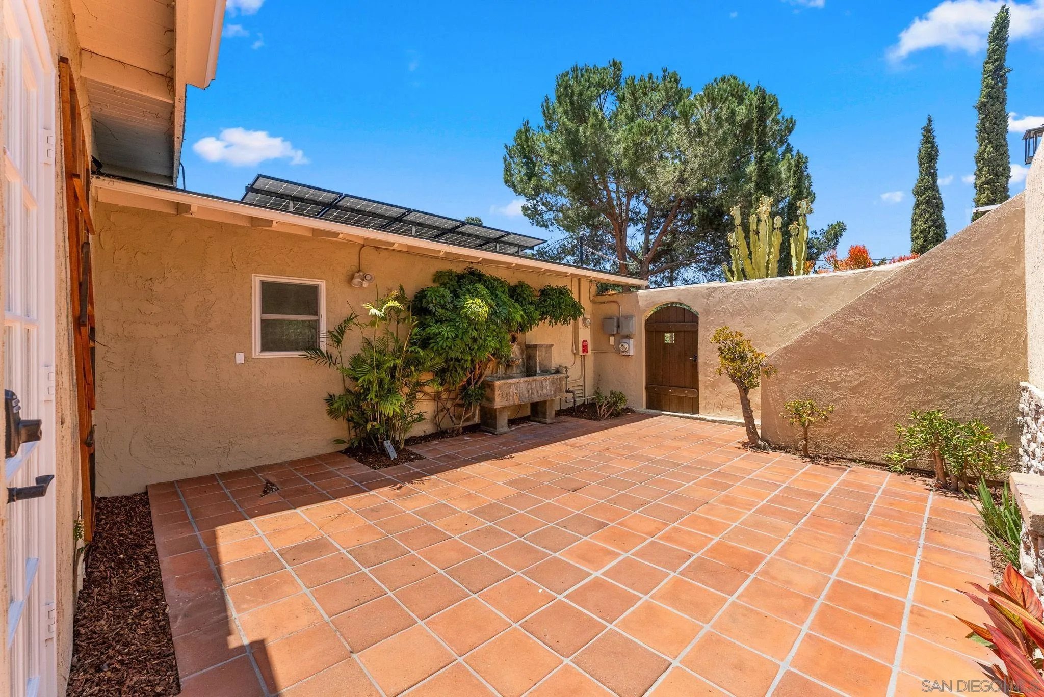 12832 Stone Canyon Rd