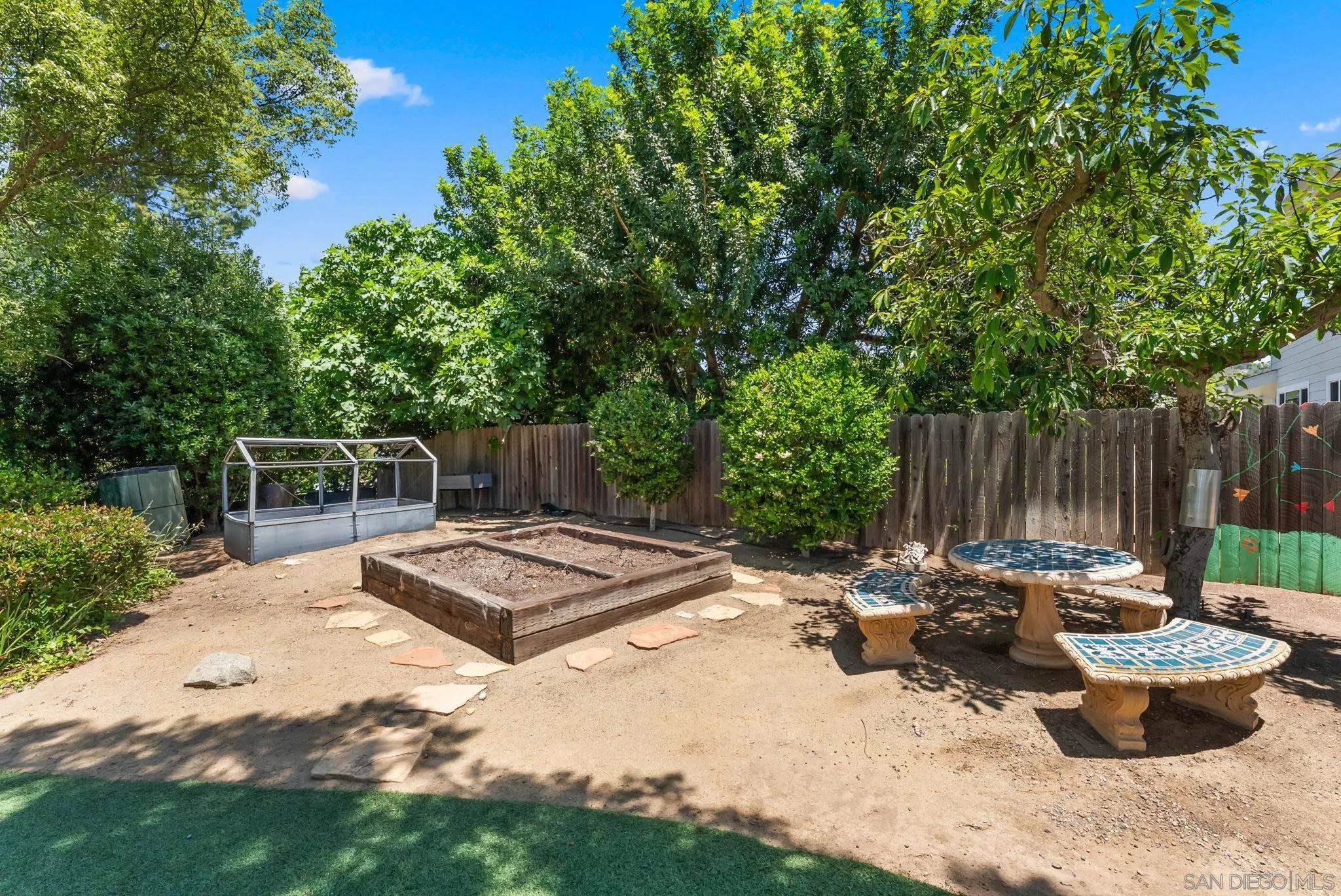 12832 Stone Canyon Rd