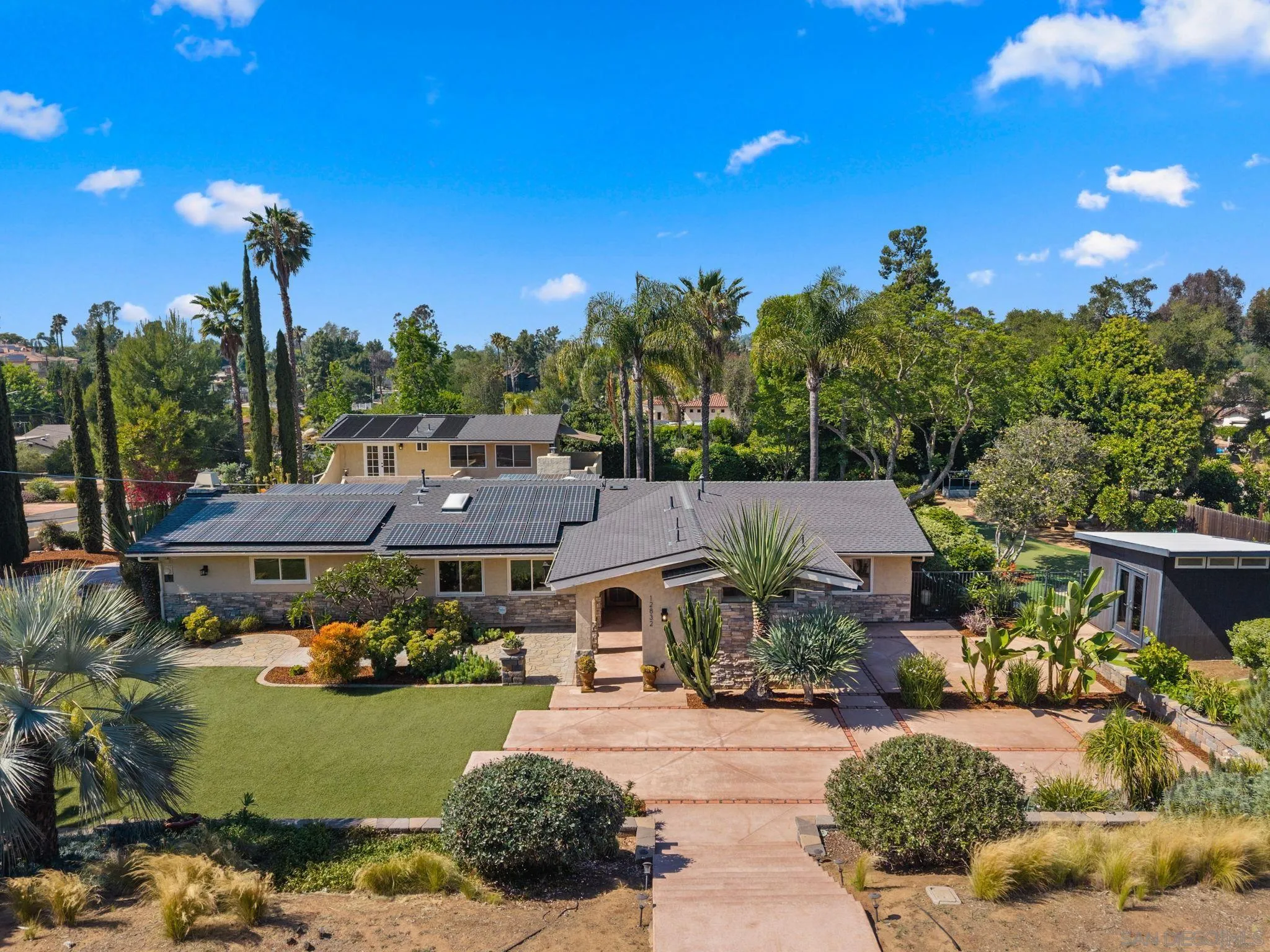 12832 Stone Canyon Rd
