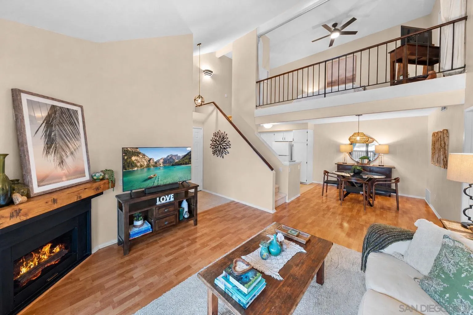 Upstairs loft with skylight