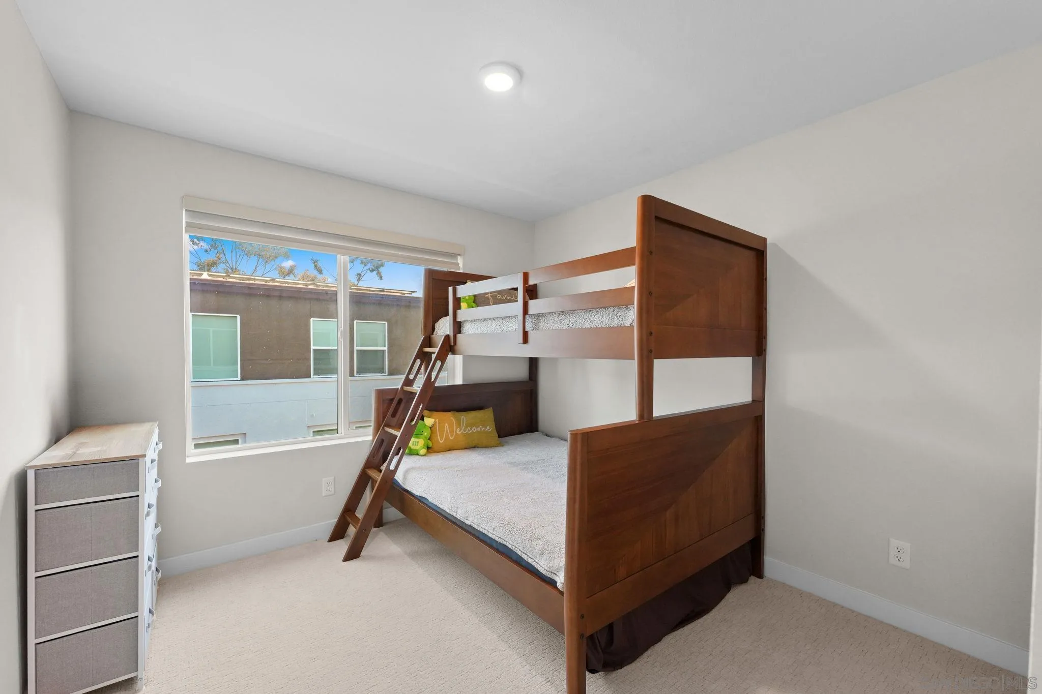 4810 Canyon View