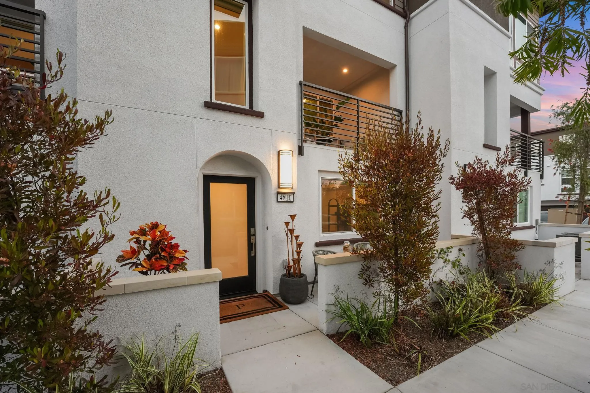 4810 Canyon View