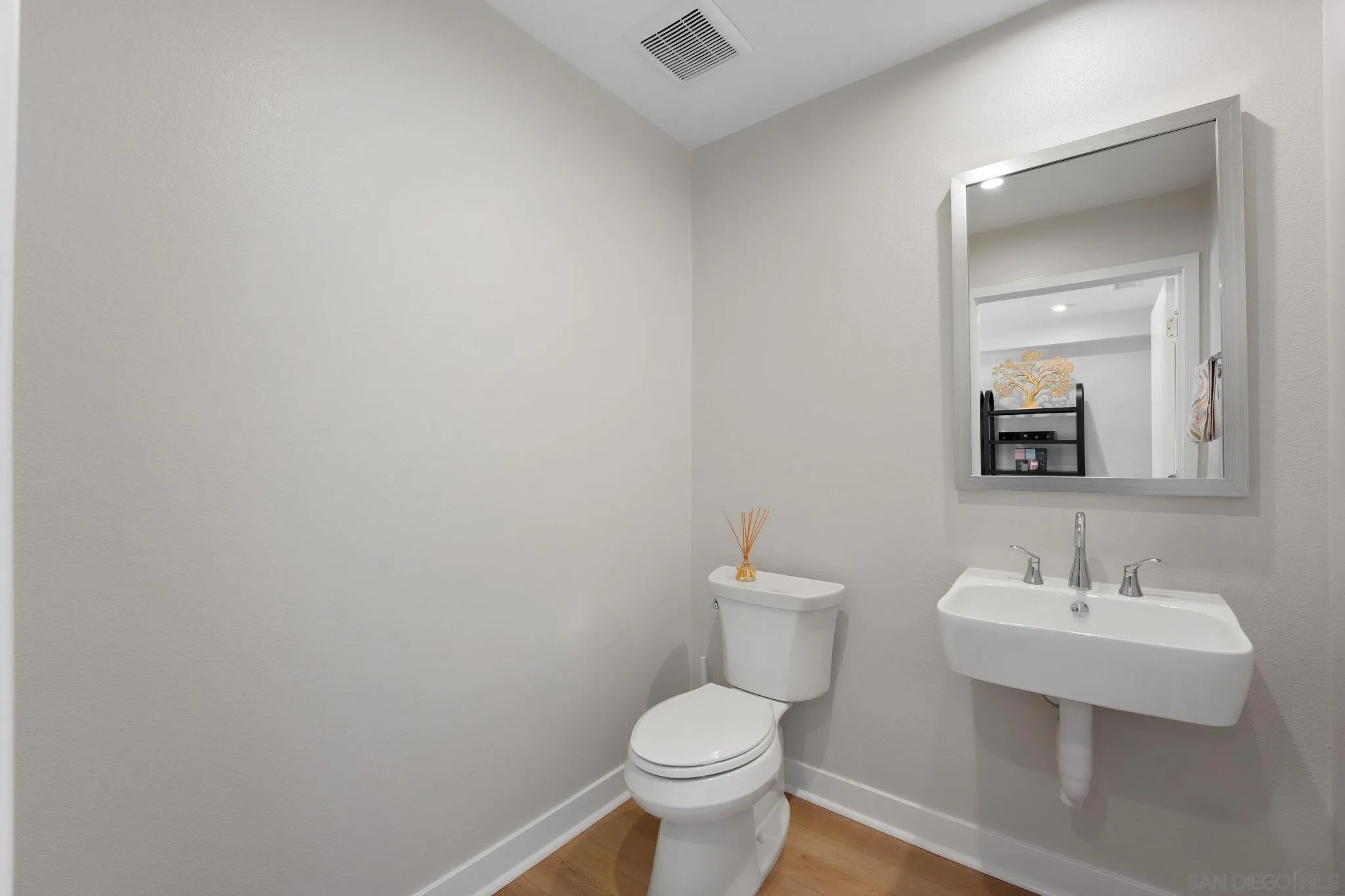 4810 Canyon View