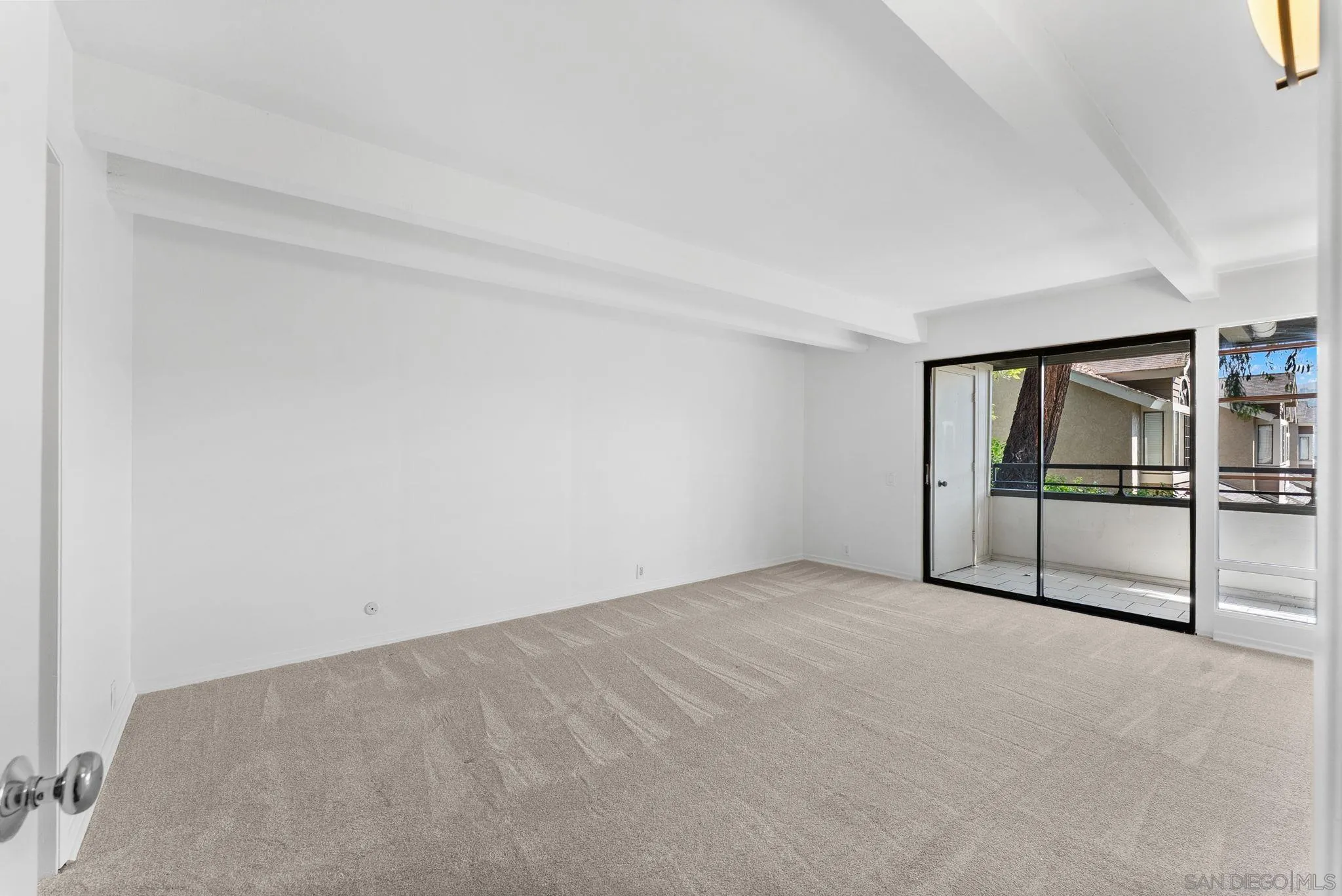 2533 Navarra Dr Unit 2a