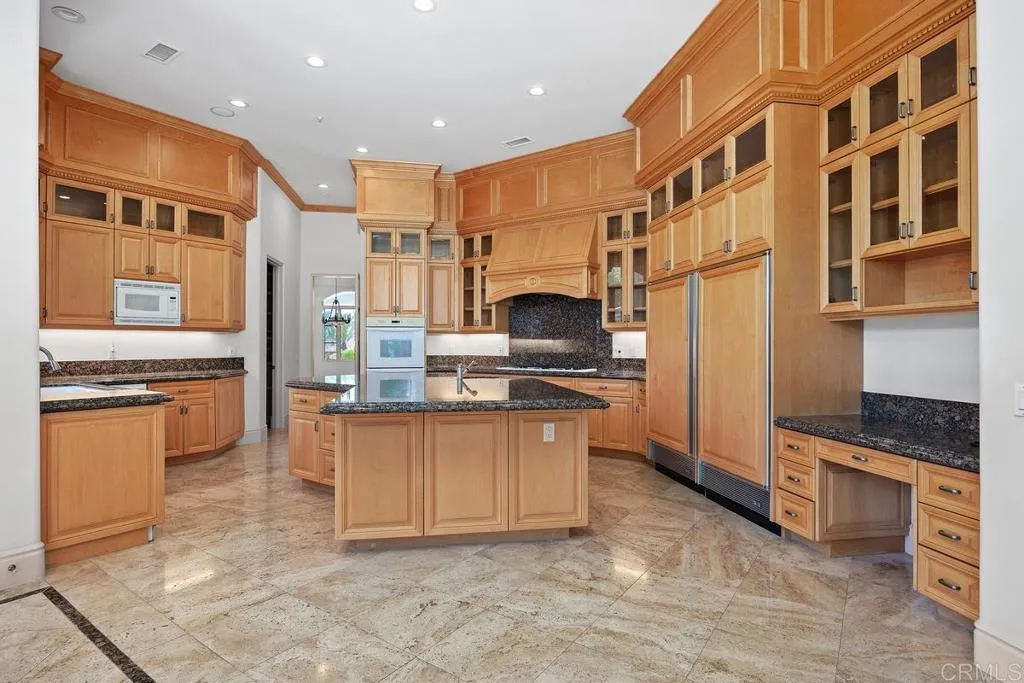 6999 Royal Birkdale Place