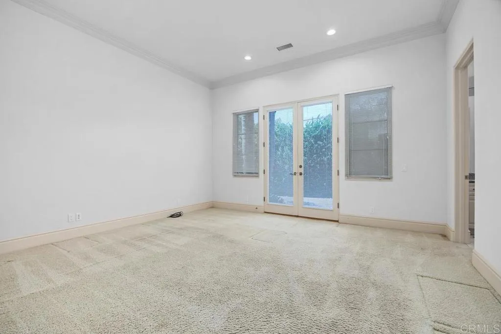 6999 Royal Birkdale Place