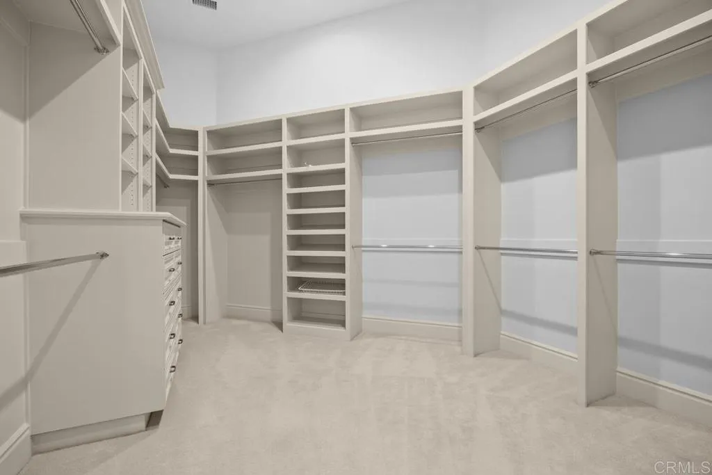 6999 Royal Birkdale Place