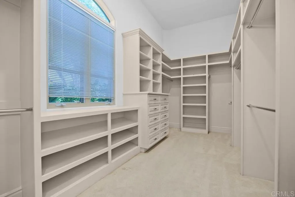 6999 Royal Birkdale Place