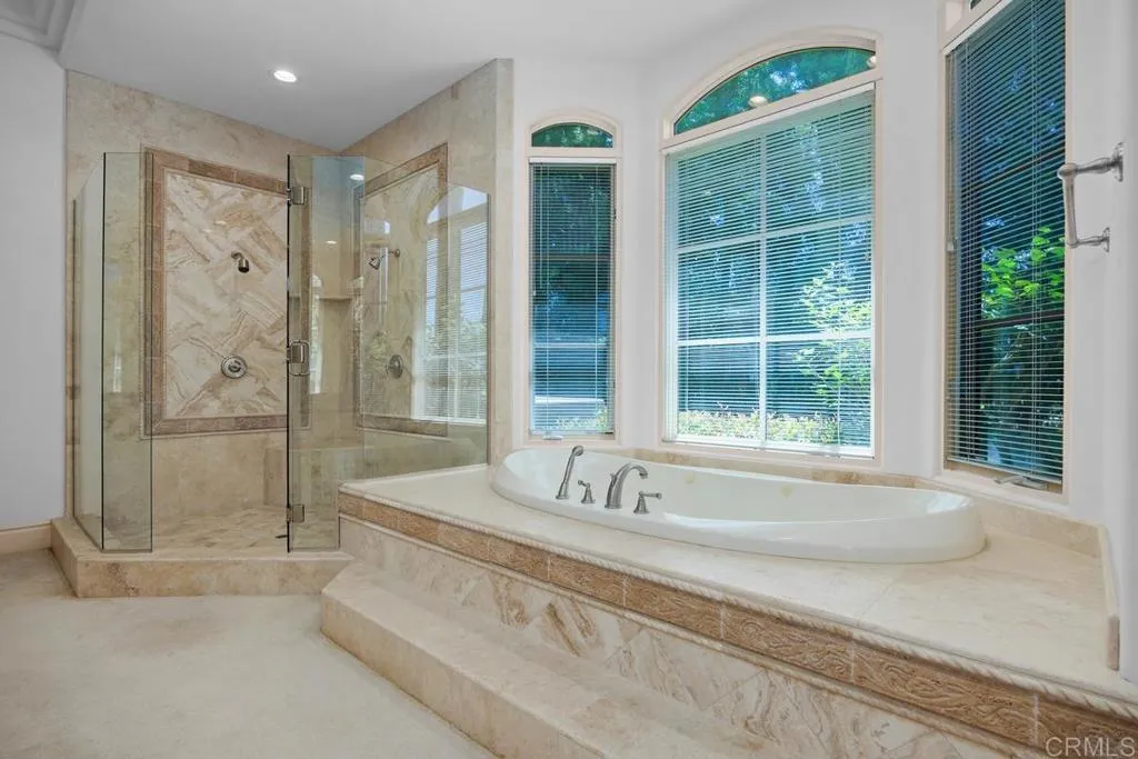 6999 Royal Birkdale Place