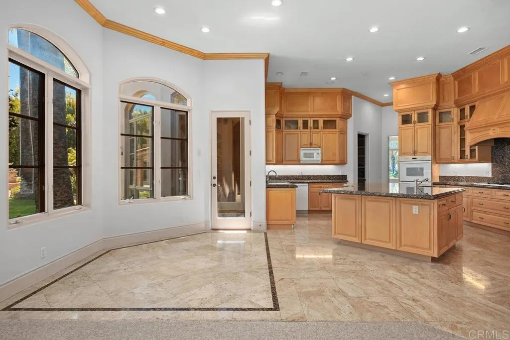 6999 Royal Birkdale Place