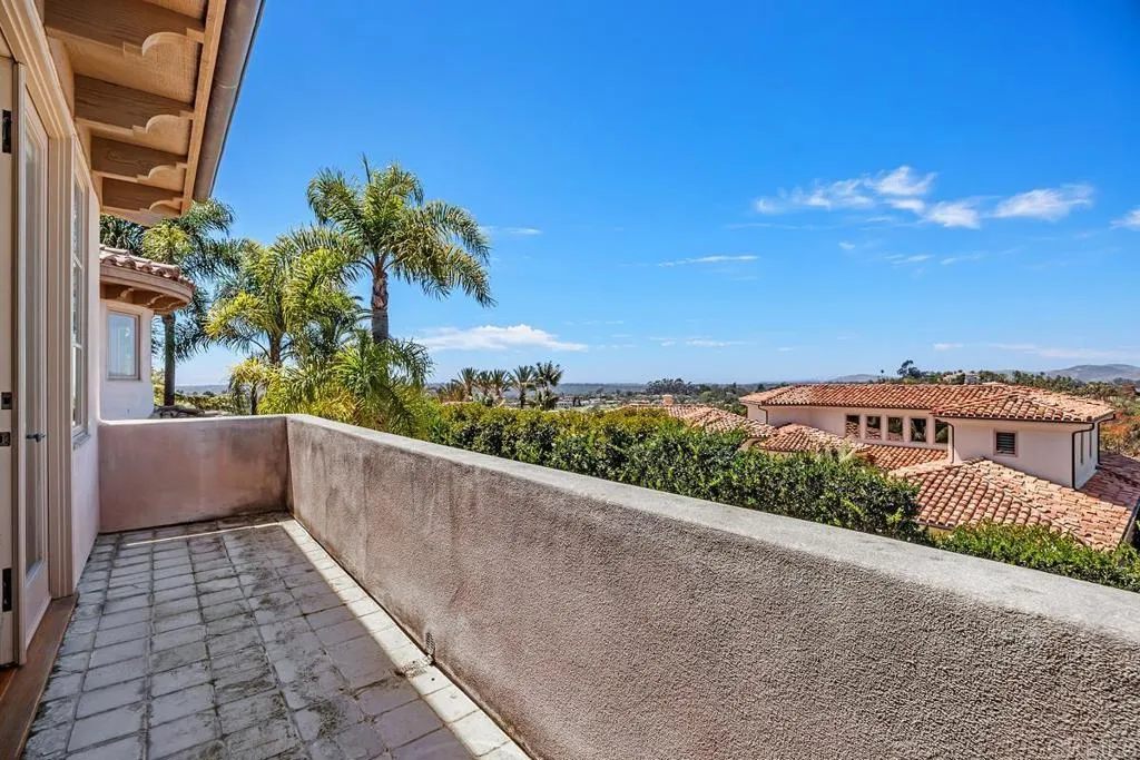 6999 Royal Birkdale Place