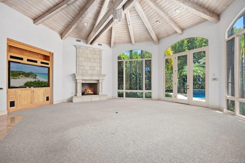 6999 Royal Birkdale Place