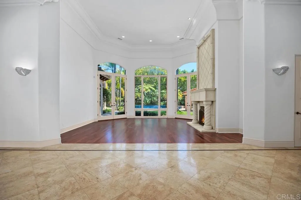 6999 Royal Birkdale Place