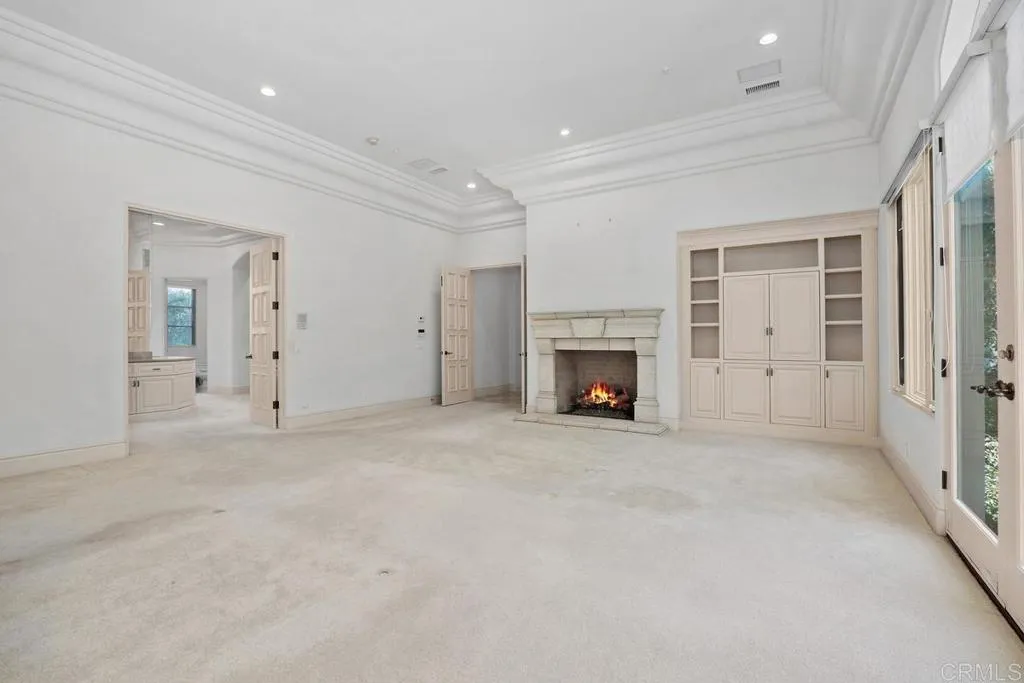 6999 Royal Birkdale Place