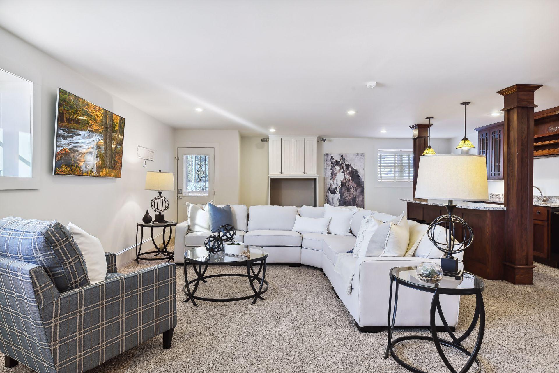 4265 Cottonwood Lane