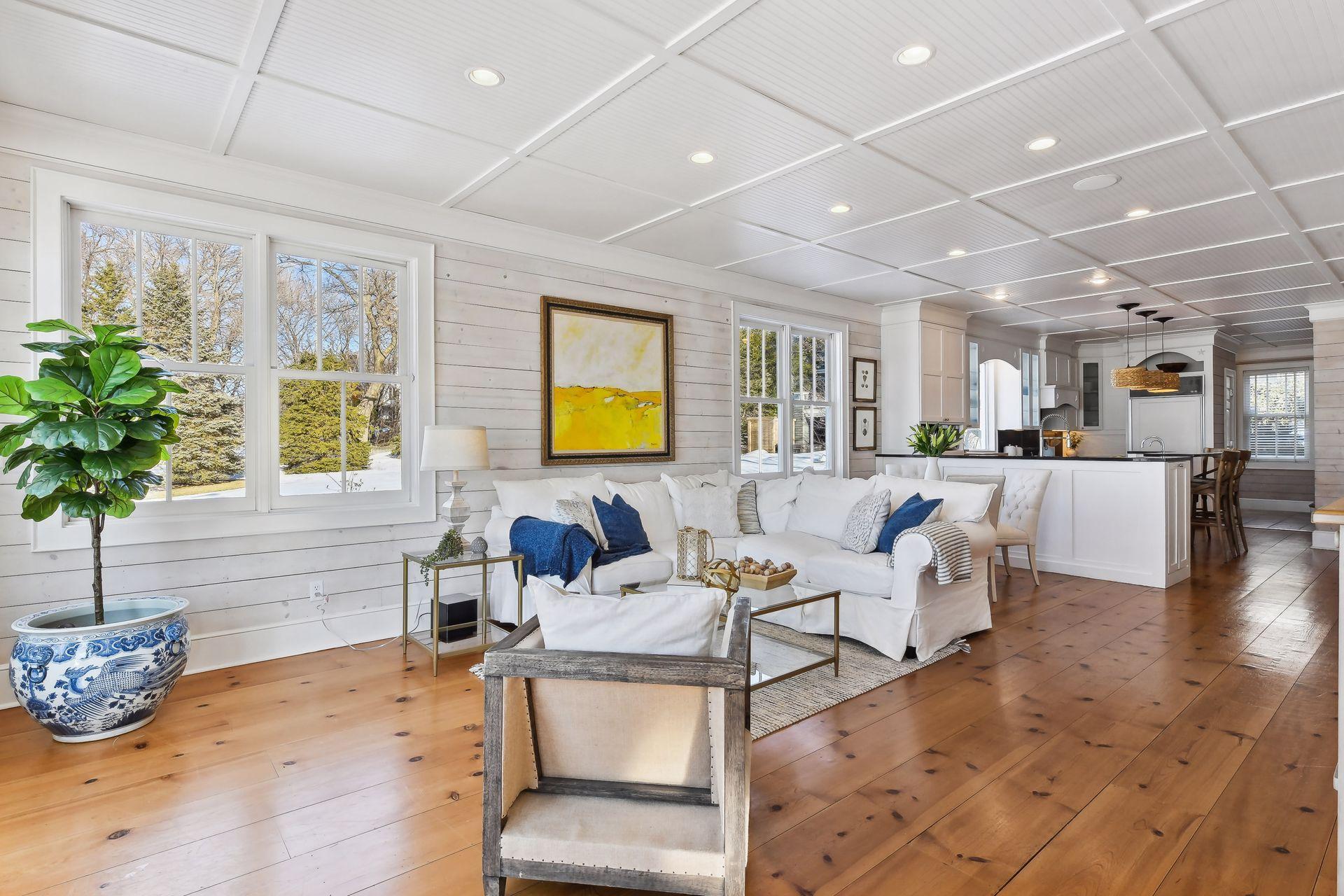 4265 Cottonwood Lane