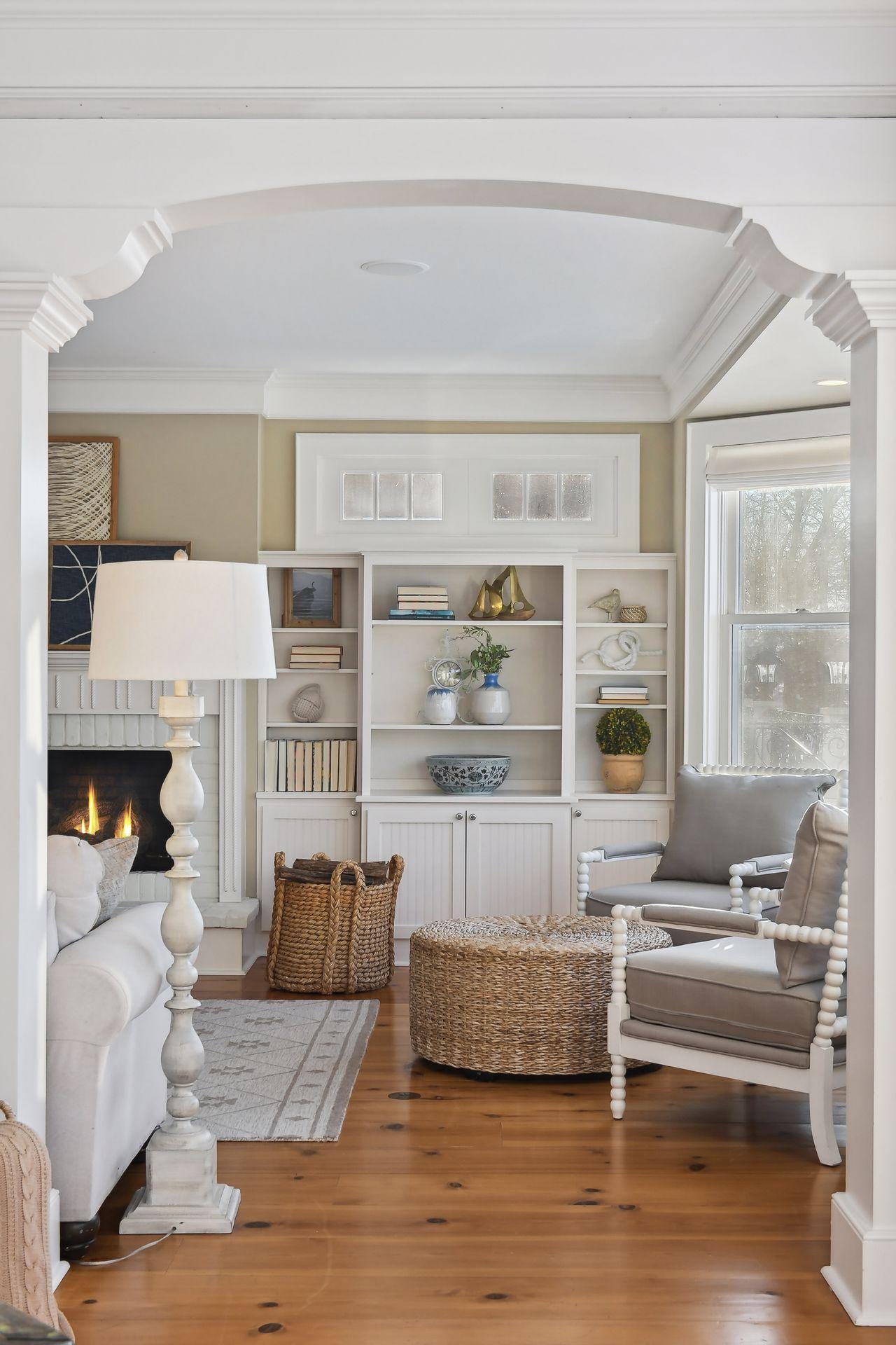 4265 Cottonwood Lane