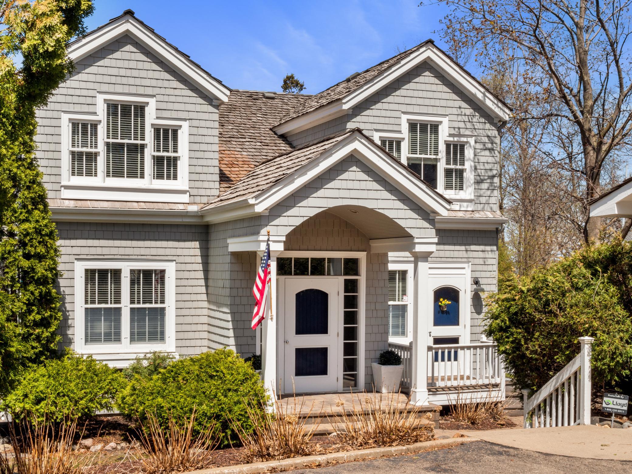 4265 Cottonwood Lane