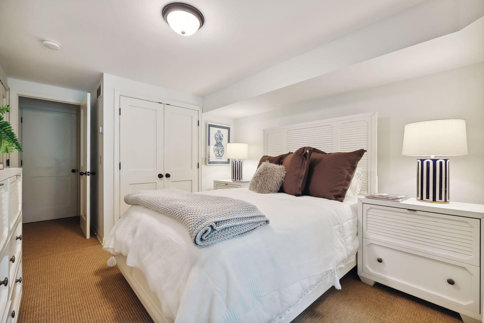 1430 La Salle Street