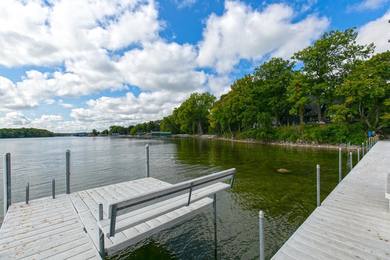 4595 Enchanted Point