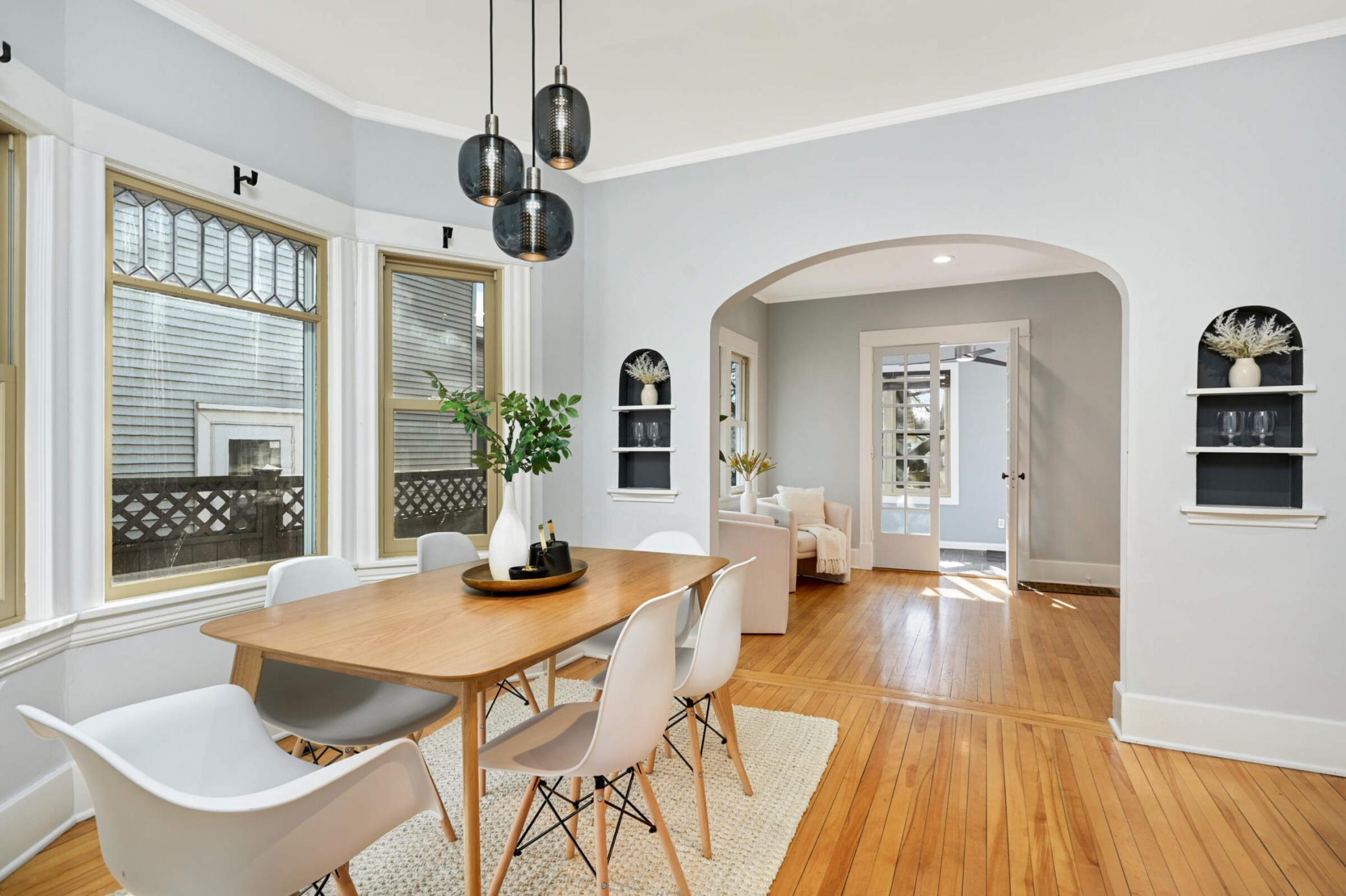 4421 Zenith Avenue S