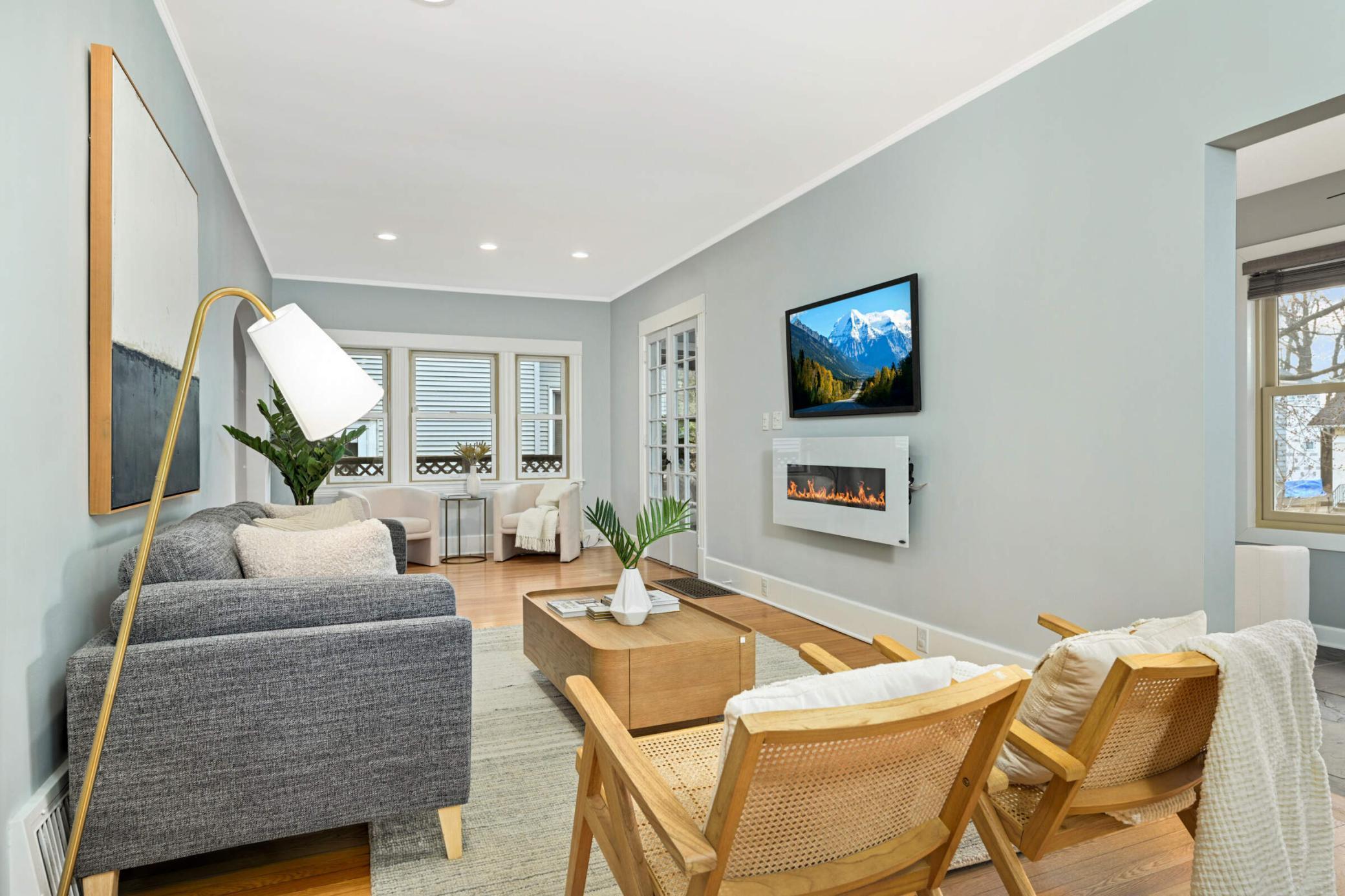 4421 Zenith Avenue S