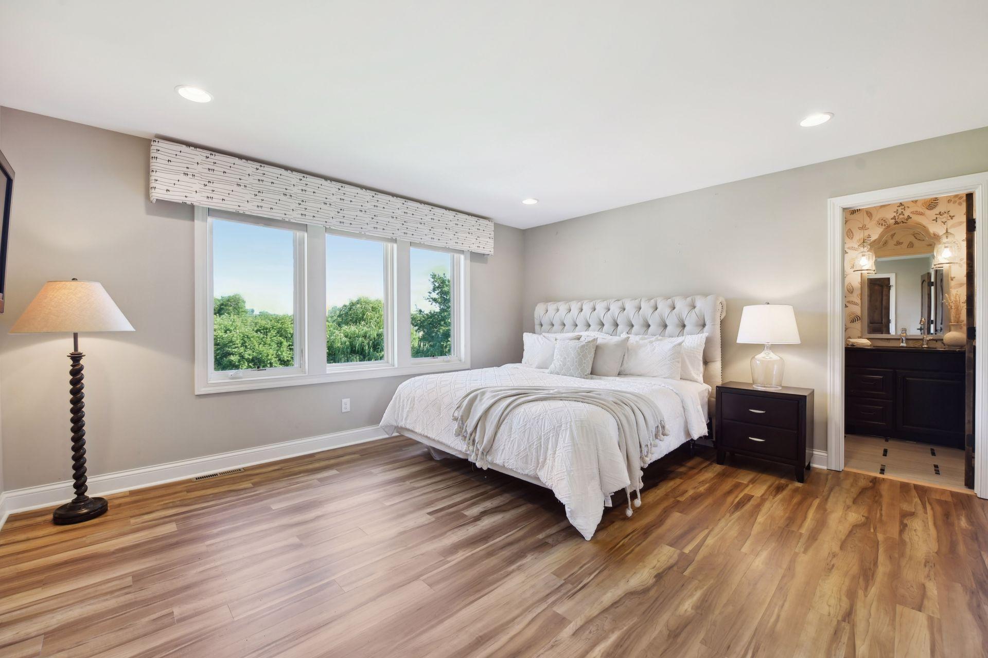 790 Navajo Road W