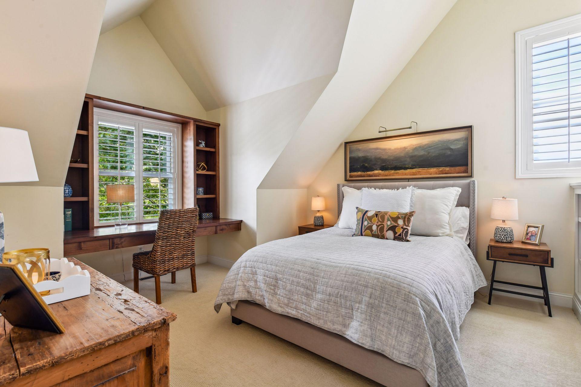 1100 Knoll Manor Road