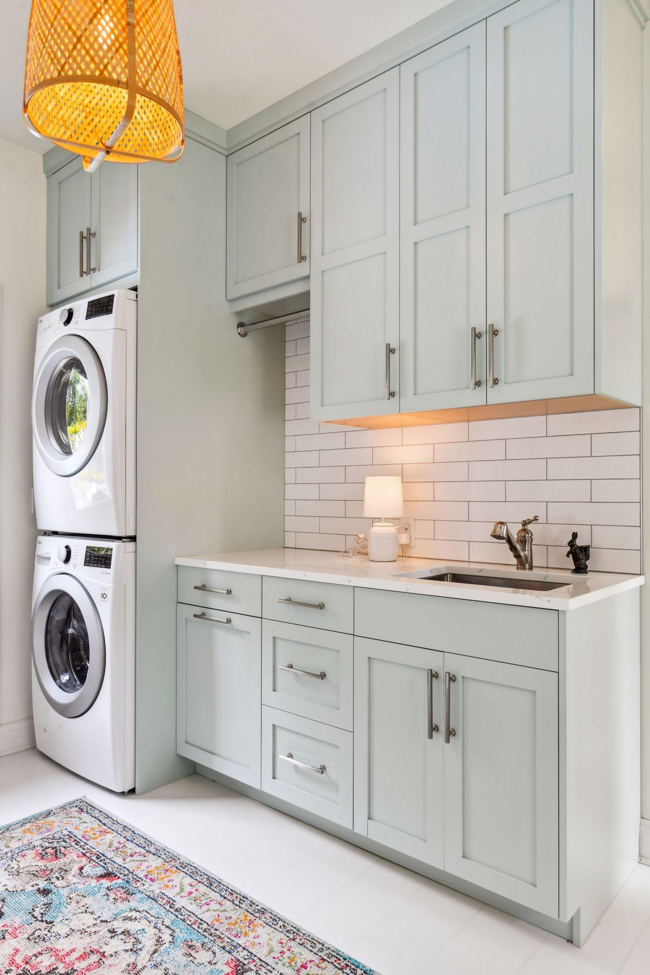 1100 Knoll Manor Road