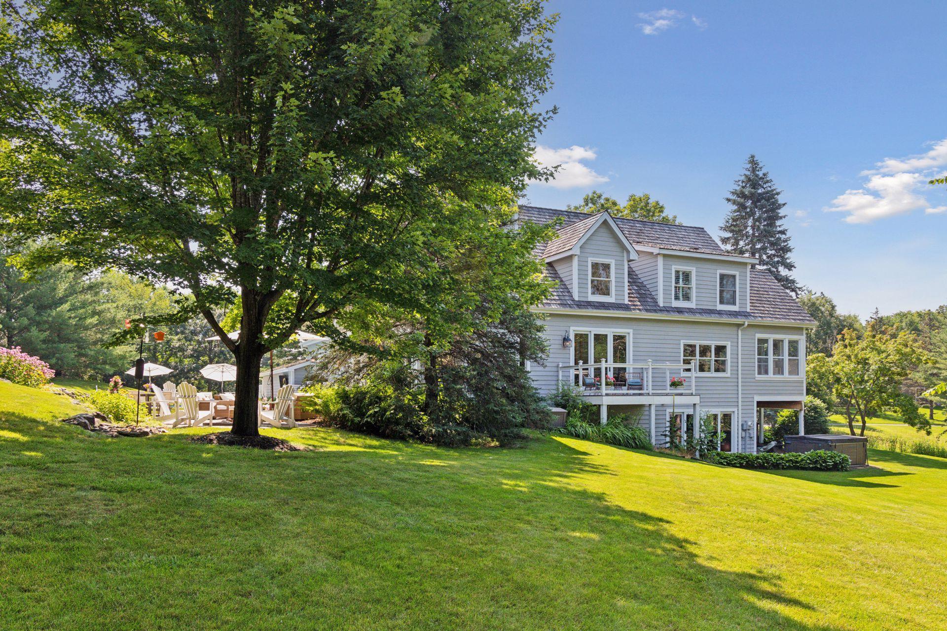 1100 Knoll Manor Road